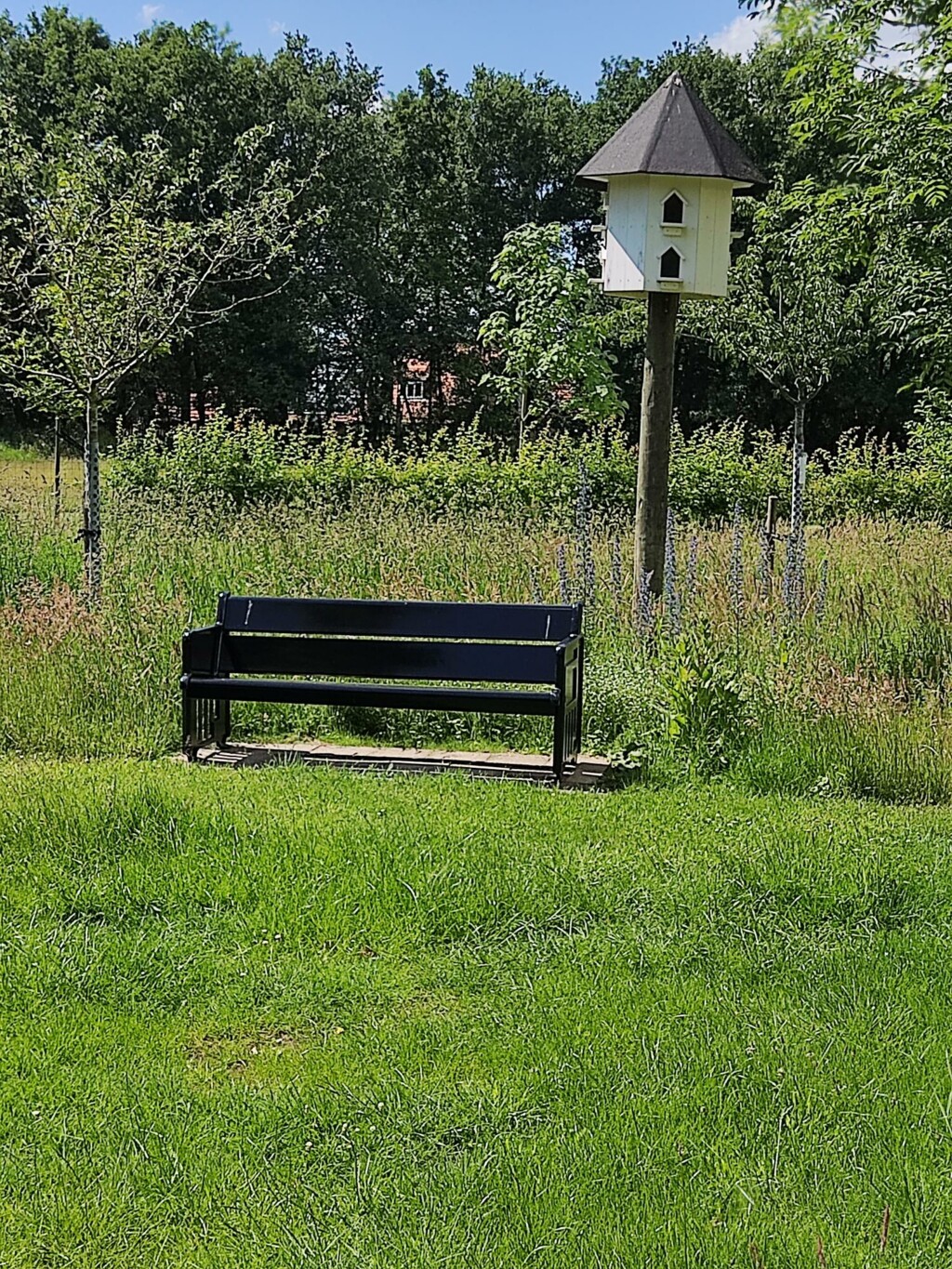 Tuinbank Hermes in een mooi park
